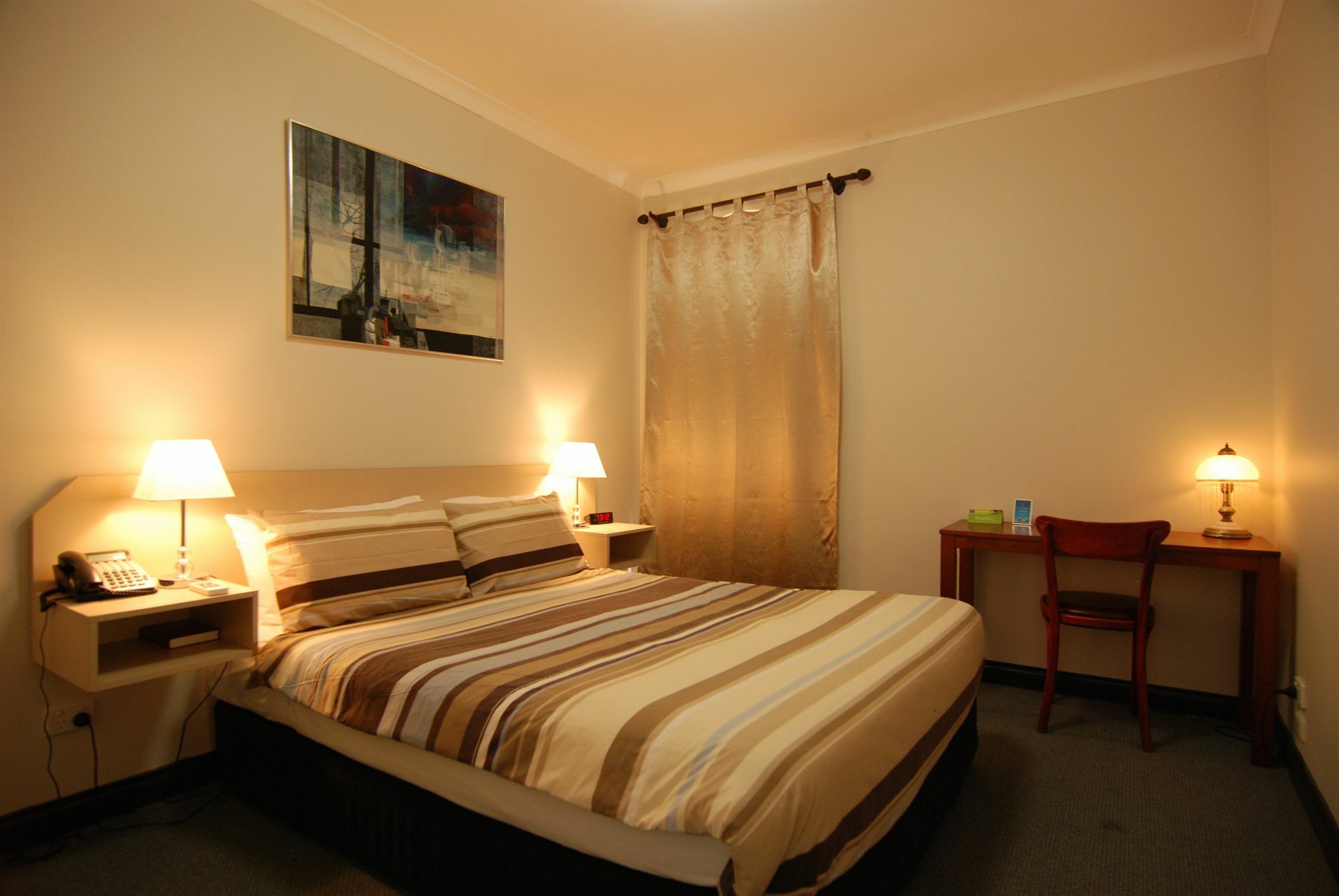 Brunswick Tower Hotel Melbourne Exterior photo